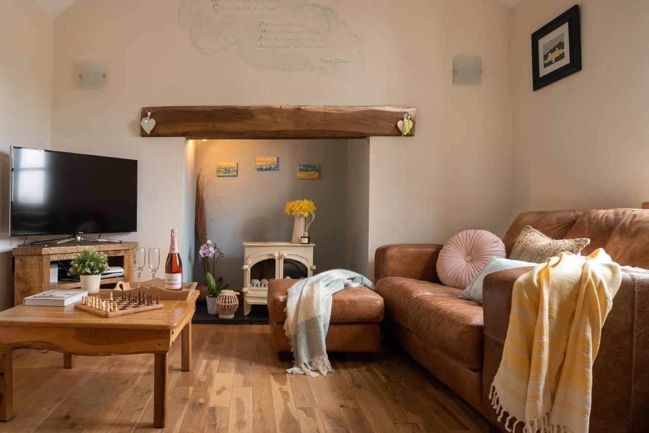 אברגלה Beautiful Countryside Cottage On The North Wales Coast מראה חיצוני תמונה
